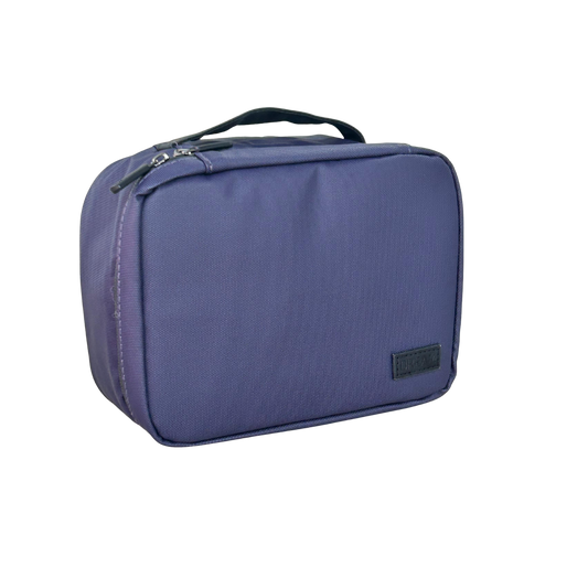 Cosmetiquera ejecutiva compacta en color morado con asa superior