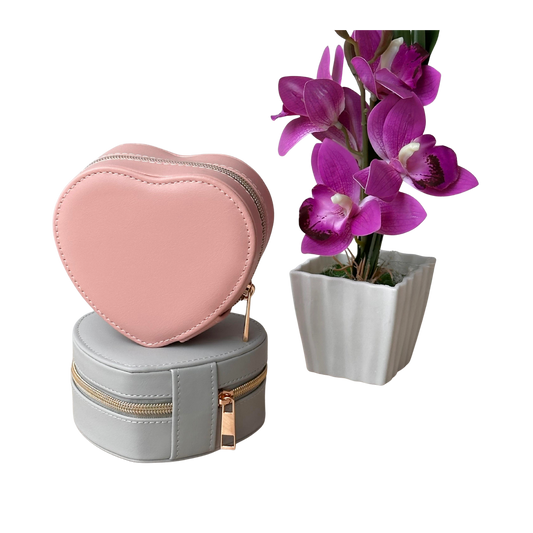Estuche organizador para joyas en forma de corazon tono rosado elegante