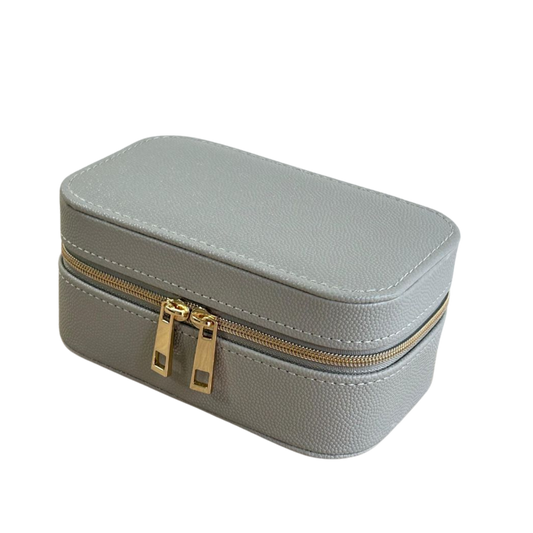 Estuche organizador compacto mediano para joyas en tono gris cierre metálico
